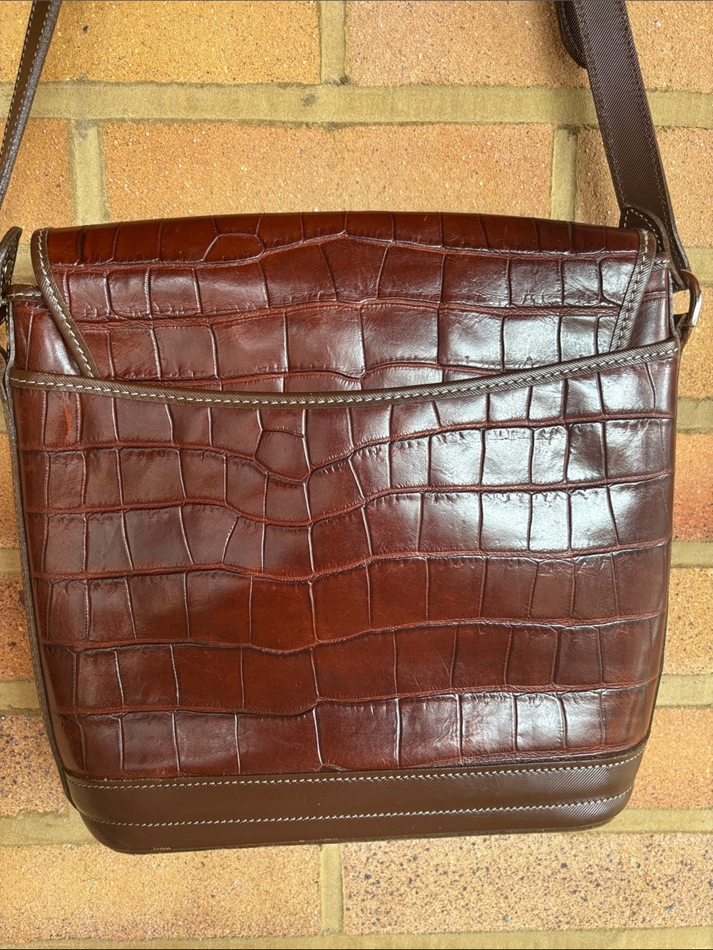 Vintage Dooney & Bourke Bayou Alligator Embossed Brown Leather Crossbody Bag, - Picture 9 of 15